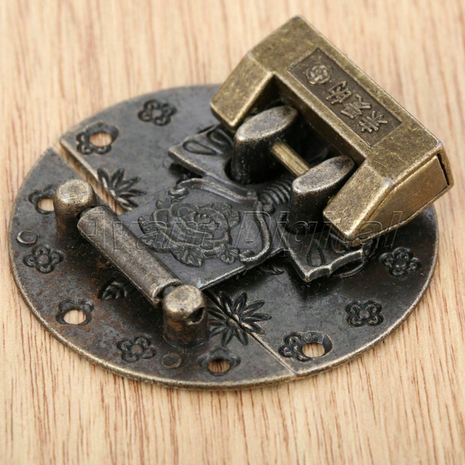 1Set Padlock Chinese Jewelry Box Lock Retro Carved Butterfly Suitcase Latch Hasp