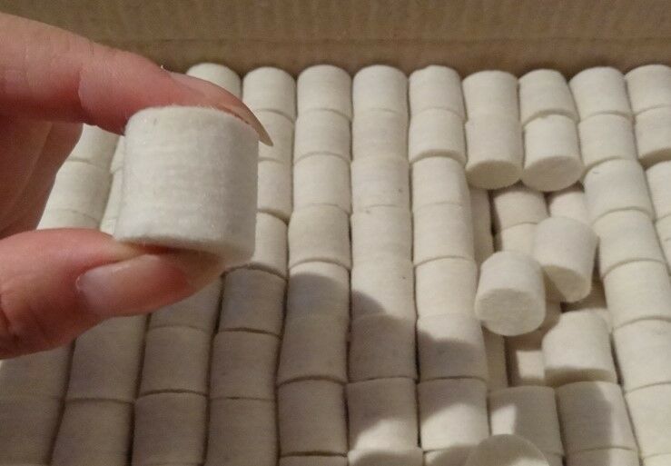100Pcs 13mm 1/2" Round Wool Felt Polishing Buffing Wheel & 2 Mandrels for Tool