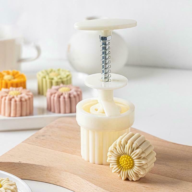 4pcs Stamps150g Daisy Moon Cake Mould DIY Decoration Mooncakes Press Moulds