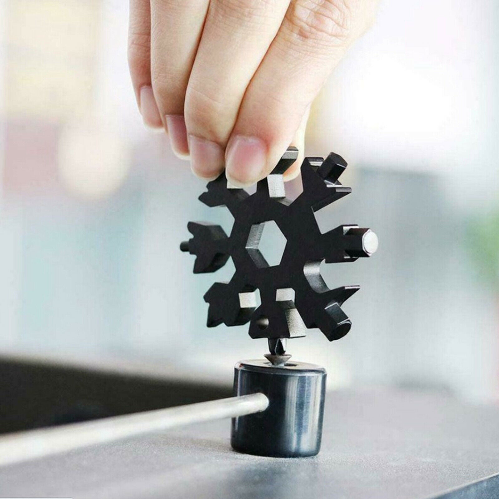 3-Piece 18-in-1 Hex Keychain with Snowflake