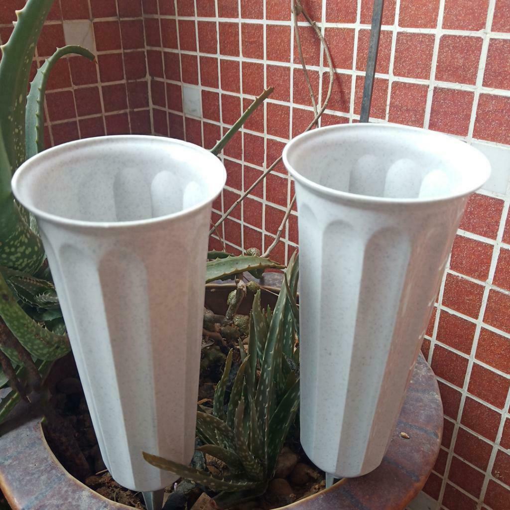 10.2" Plastic Cemetery Stake in Ground Flower Vase Container Holder Garden Decor