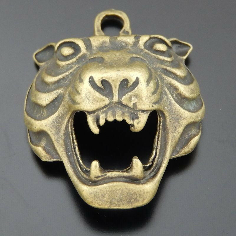8 pcs Retro Bronze Tiger Head Metal Alloy Charm Pendant Earring Dangle 30*23*9mm