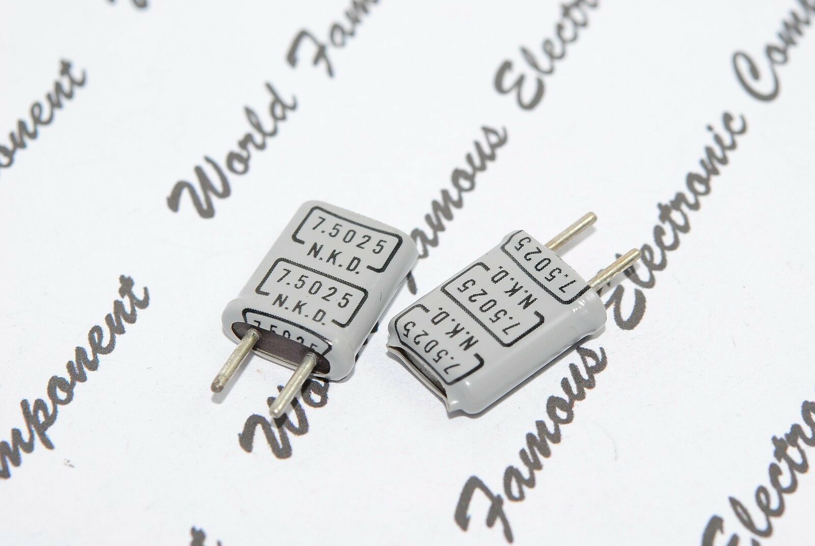 1pcs - 7.5025 MHZ Quartz Crystal Resonator / XTAL