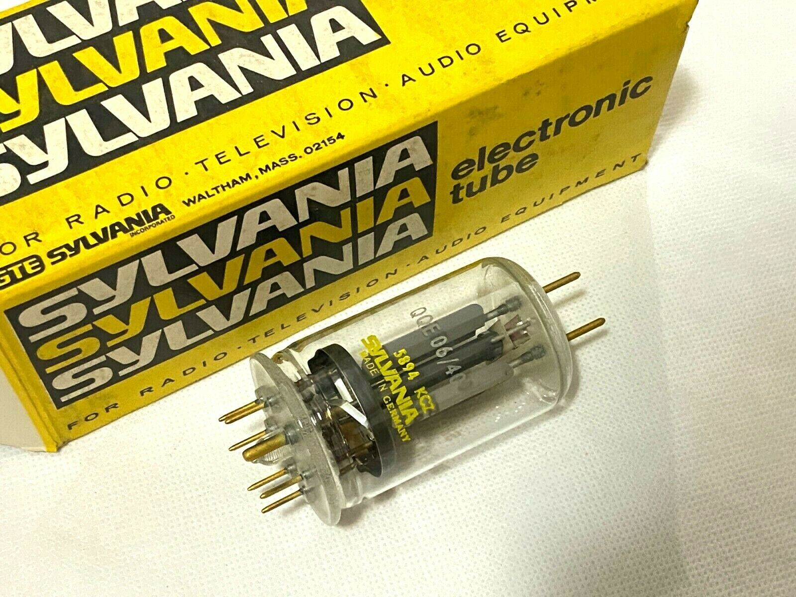 1pcs - SYLVANIA 5894 QQE06/40 Vacuum tube NOS NIB