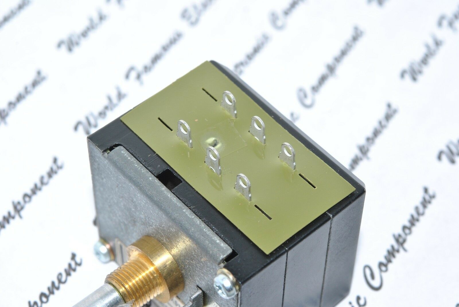 1pcs - ALPS RK40 250KA Black Beauty Audio Potentiometer Half Shaft--for McIntosh