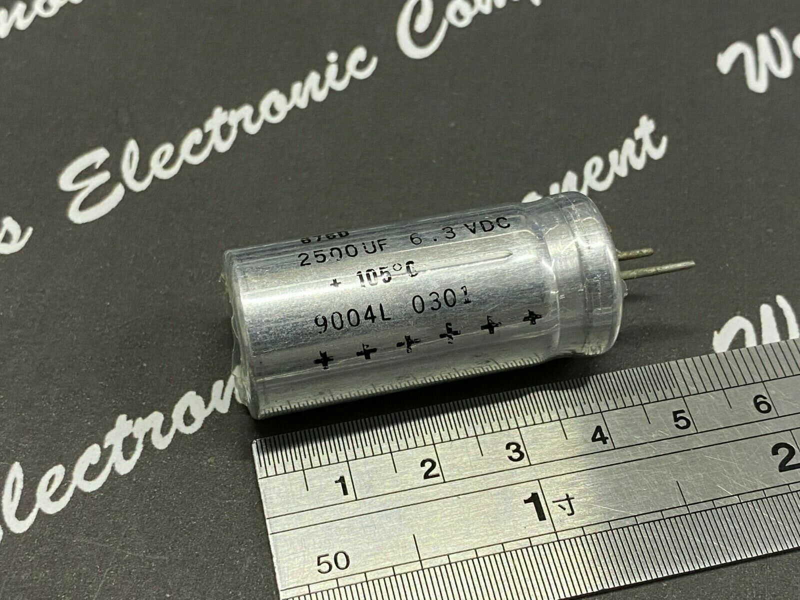 1pcs - SPRAGUE 676D 2500uF 6.3V Radial Electrolytic Capacitor