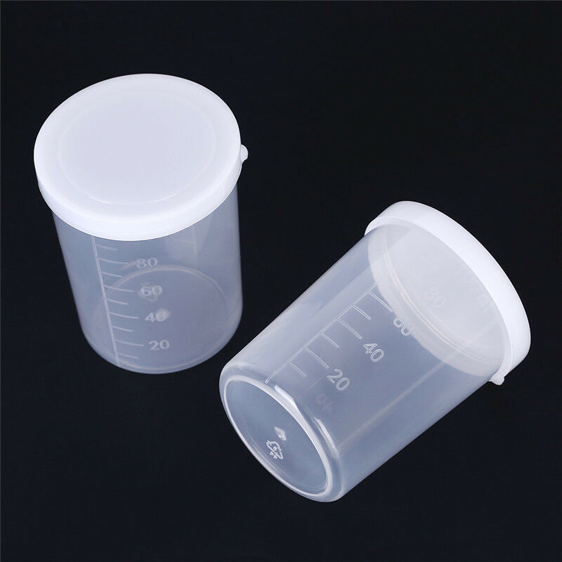 Plastic graduated laboratory bottle test measuring 100ml container with c.l8