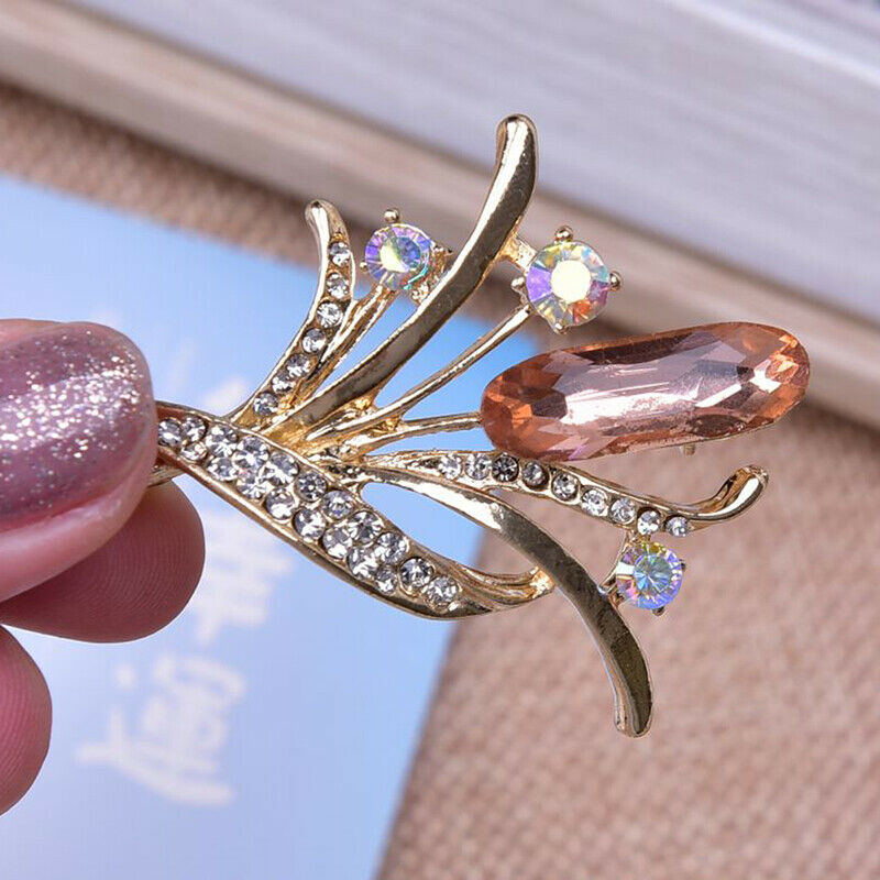 Fashion Crystal Flower Brooch Pin Collar Decoration Badge Corsage Jewelry.l8