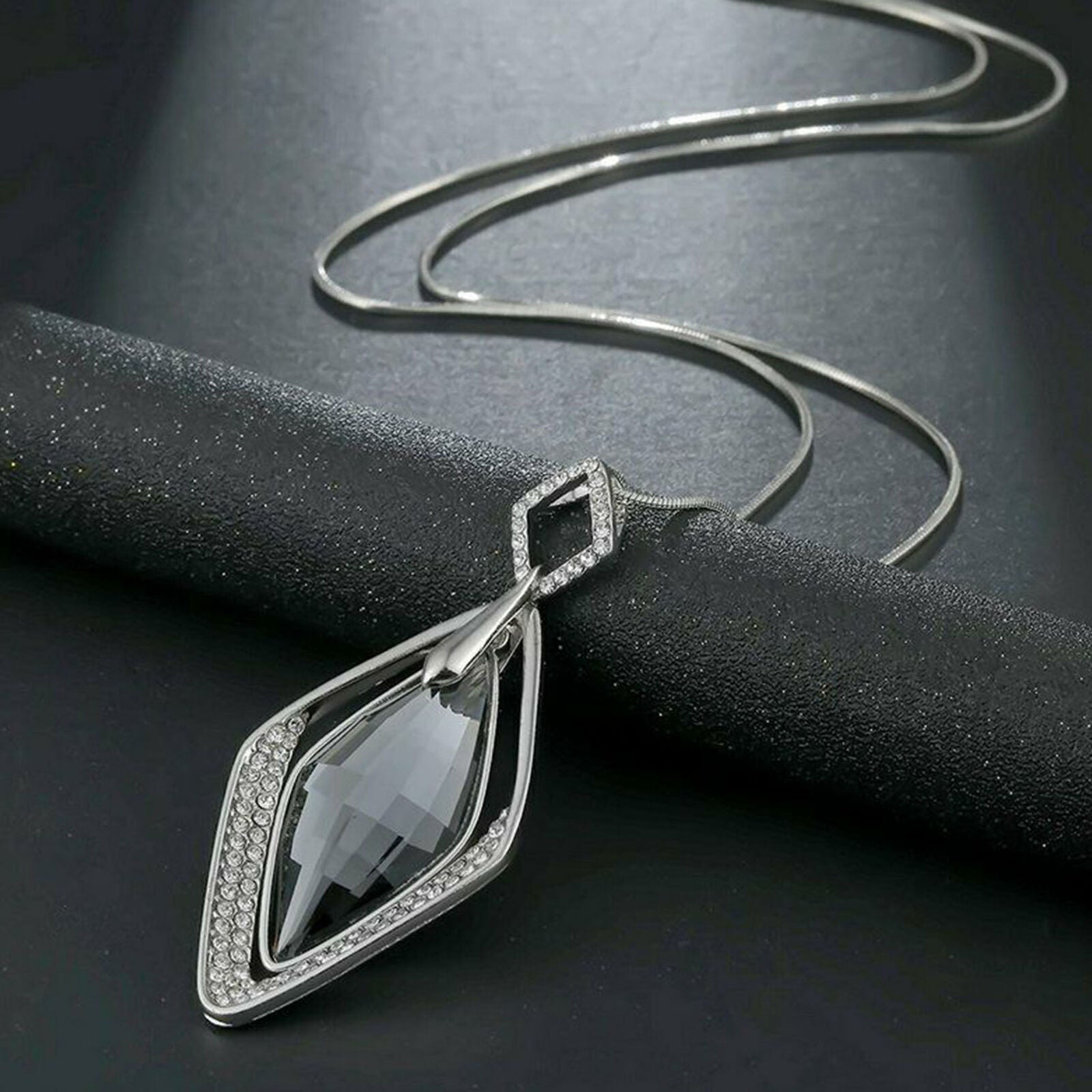 Fashion Women Diamond Crystal Pendant Necklace Long Chain Statement Jewelry Gift