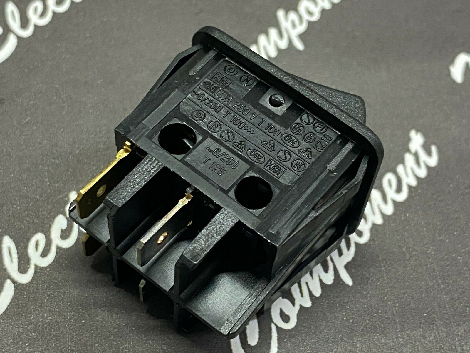 1pcs - Dreefs T125 16A 250V 3/4HP On/Off Rocker Switch