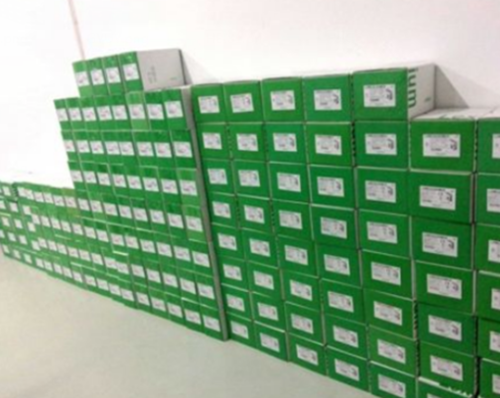 1PC Schneider Analog Input Module TSXAEZ414 New In Box