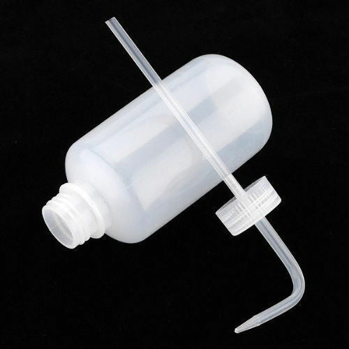 250ml Curved Mouth Diffuser Soap Wash Squirt Squeeze Bottle for Lab