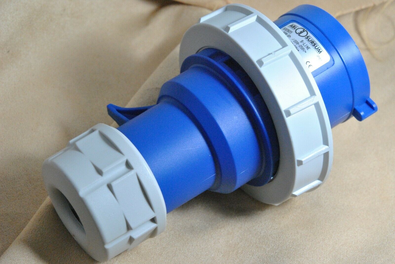 1pcs -ABL SURSUM S32S25 32A IP67 CEE Plug Pin&Sleeve