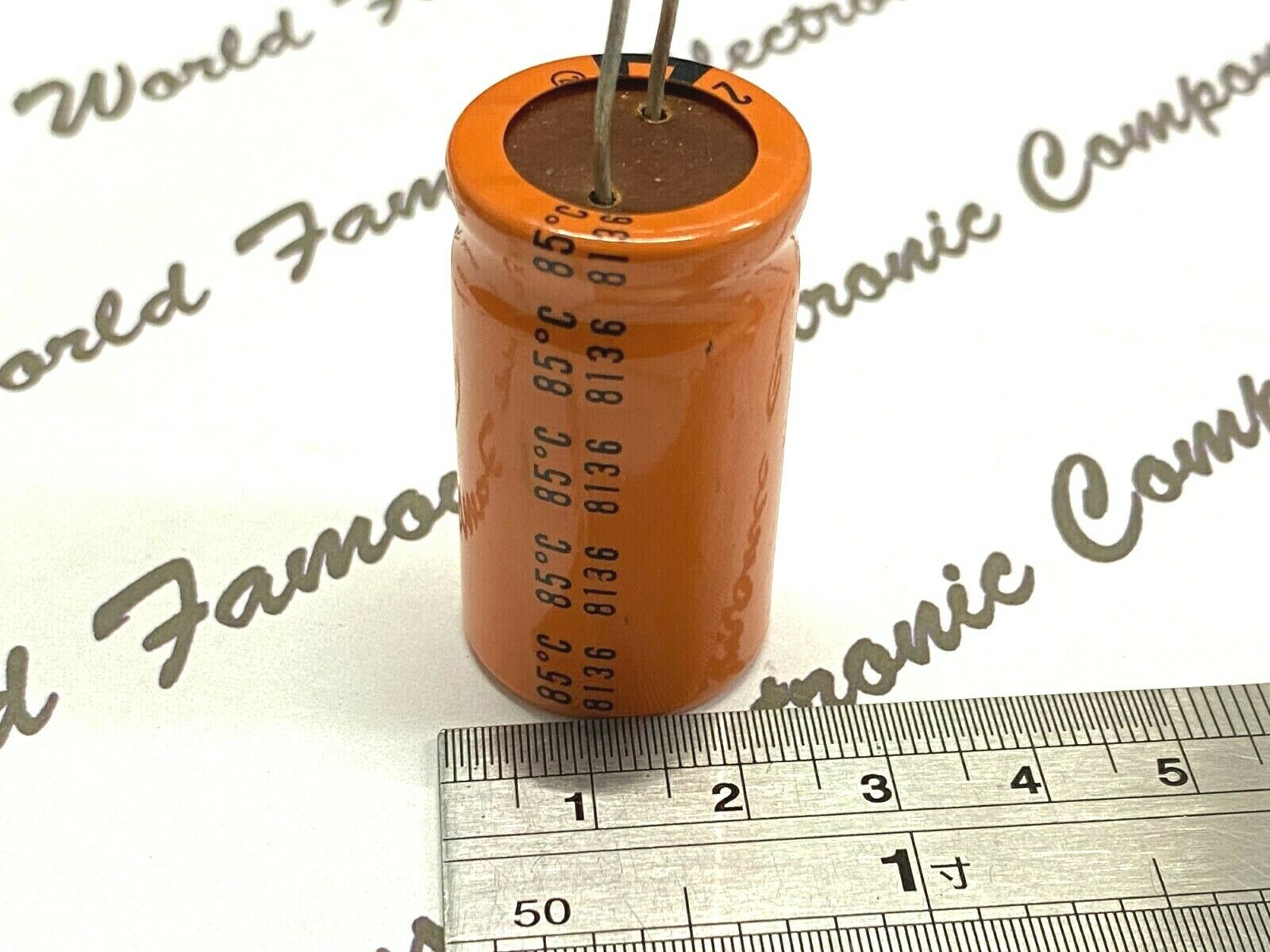 2pcs - SPRAGUE 509D 2200uF 35V  Radial Electrolytic Capacitor - NOS