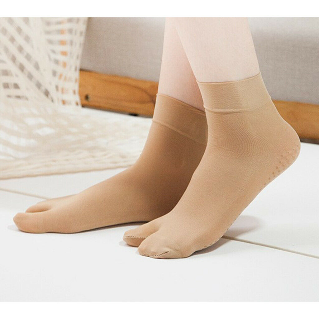 4 Pair Women No Show Socks Tabi Socks Non Slip Ankle Crew Socks Skin Color