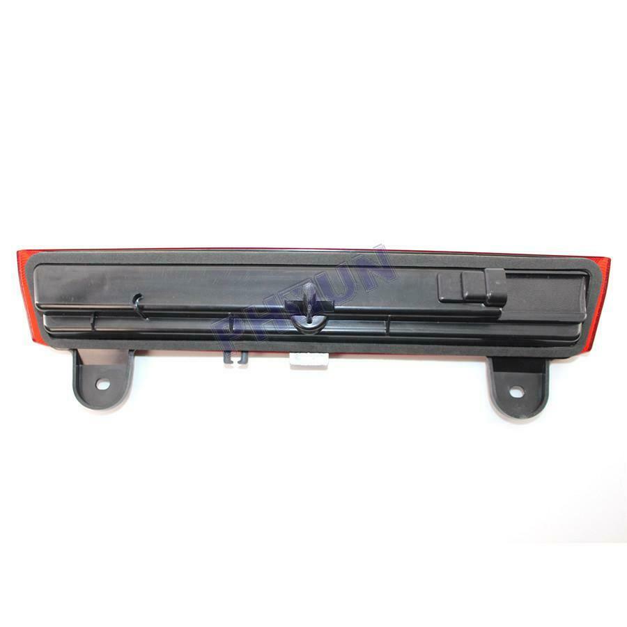 Car Rear Roof Third Brake Light For Chevrolet Suburban Tahoe GMC Yukon 2000-2006