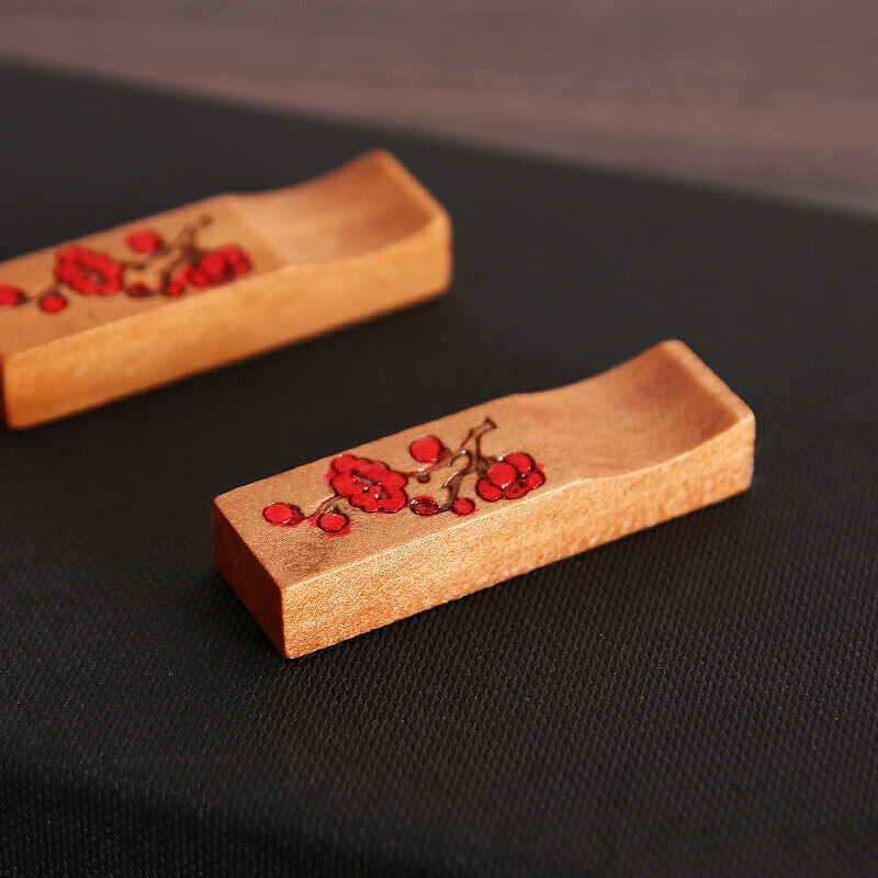 2Pcs Wooden Plum Blossom Chopstick Rest Fork Stand Holder Kitchen Dining Supply