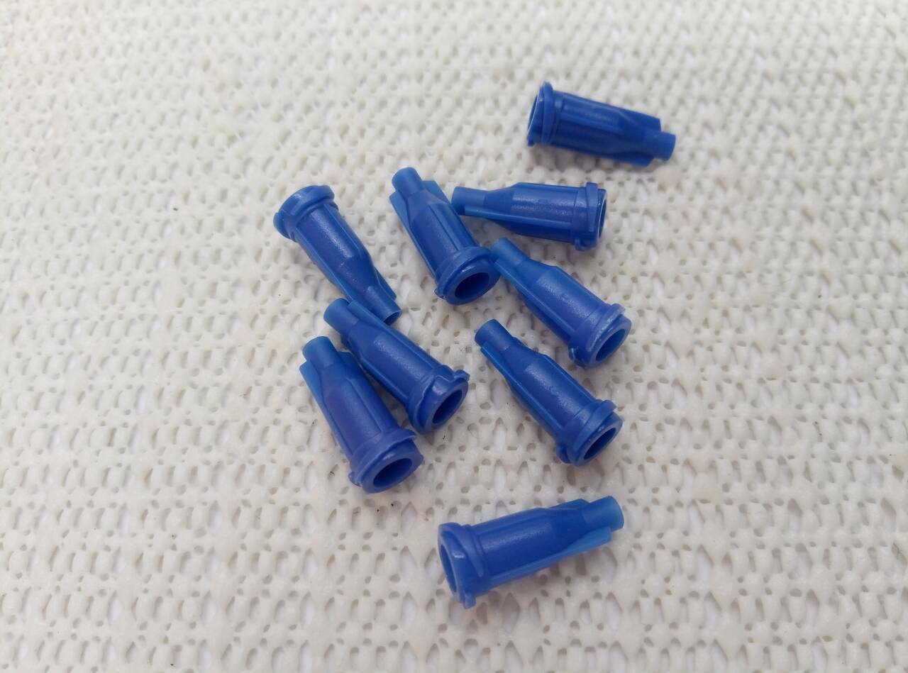 100Pcs/Set Lock Syringe Tips Caps Injector Dispensing Needle Sealing Plug , Blue