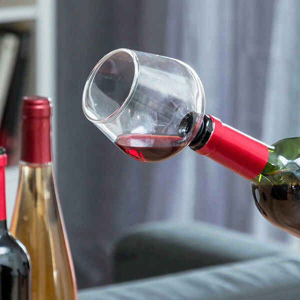 Cork of Bottles IN The Form Of Glass To Wine - Finish The Buvette At Neck - New