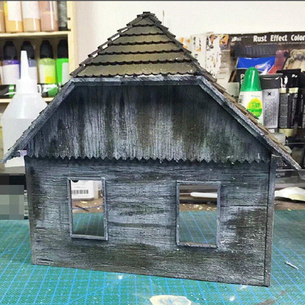Hobby DIY Puzzles Unassembled European Wood Ruins House 1/35 Scene Layout