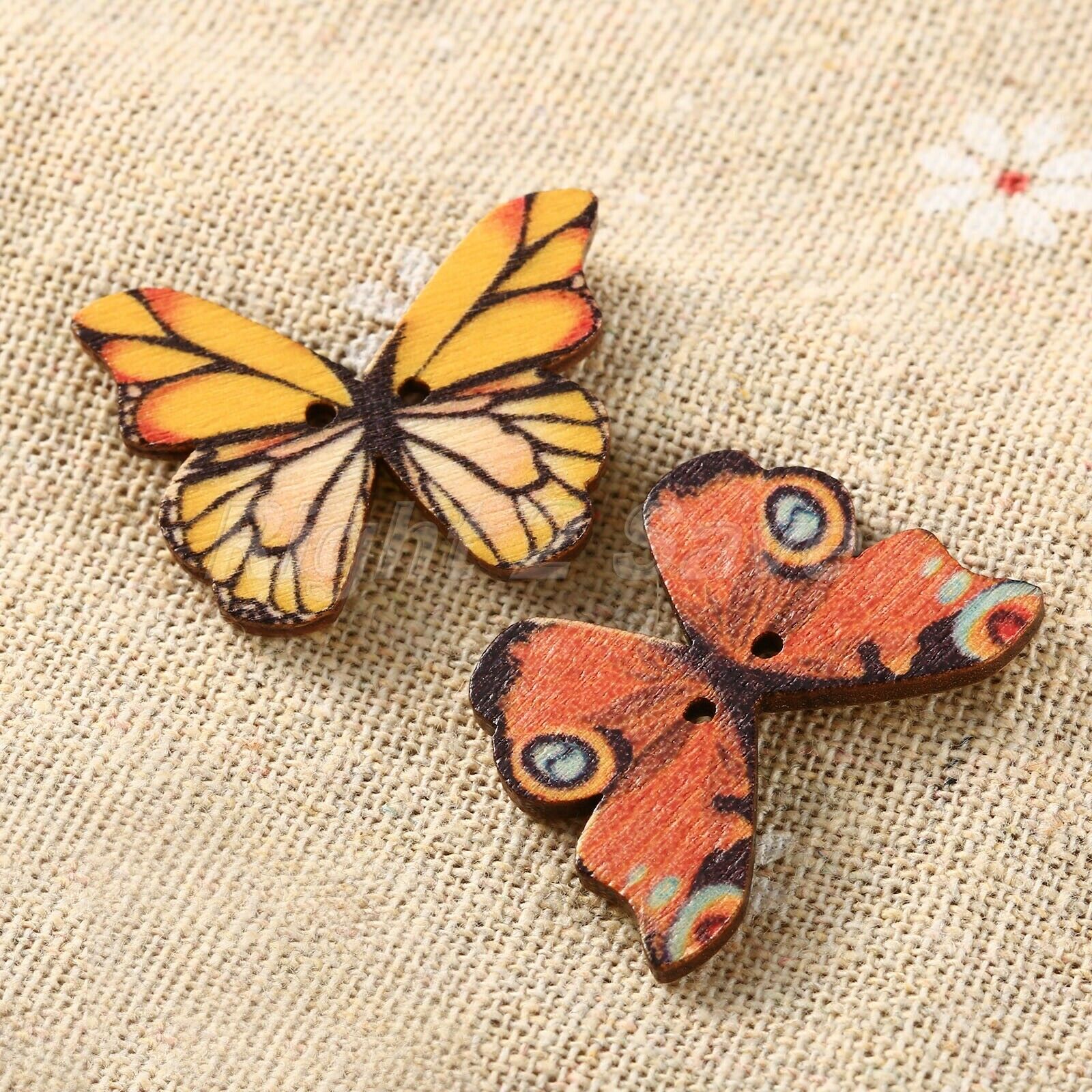 50Pcs Butterfly Wooden Buttons 2 Holes Sewing Mending Weaving DIY Craft Decor