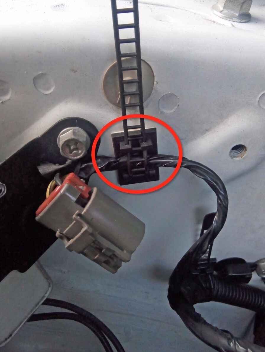 1PC Car Cable Wire Adjustable Clips Fastens Fixed Organizer Clamps Self-Adhesive