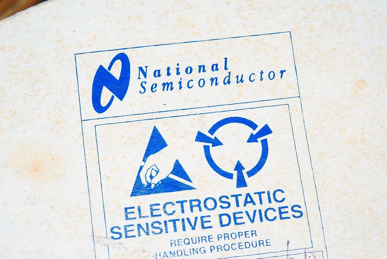 20pcs - NS MPSA06 NPN 0.625W 80V 0.5A Transistor - National Semiconductor