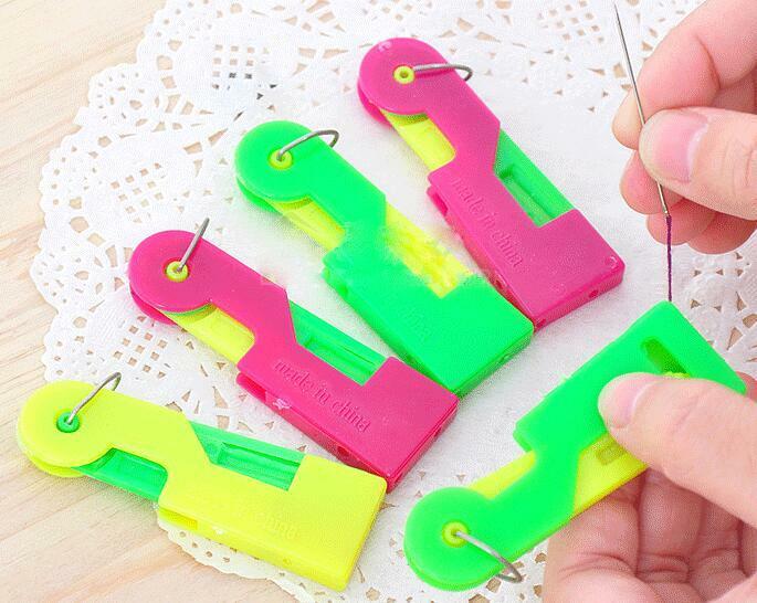 New 3Pcs Plastic Elderly Use Needle Automatic Threader Sewing Device Tool