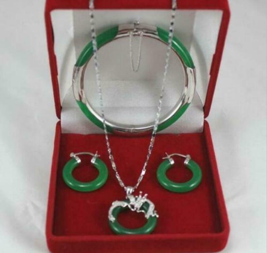18KGP Fashion Natural Green Jade Pendant Necklace Bracelet Earring Set