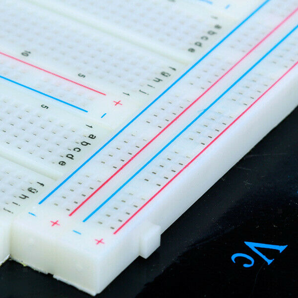 3220 Tiepoint Solderless Breadboard Includes Binding Post