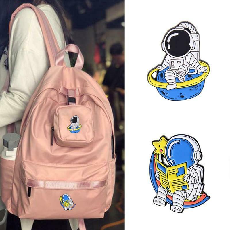 Novelty 2 Pcs Astronaut Brooch Fashion Pilots Planet Pin Denim Badge Accessories