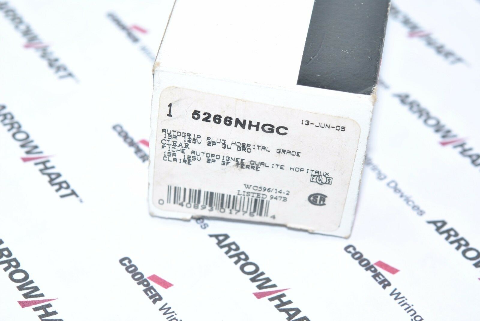 1pcs - COOPER 5266NHGC NEMA 5-15 15A 125VAC 2P-3W Hospital Grade Plug