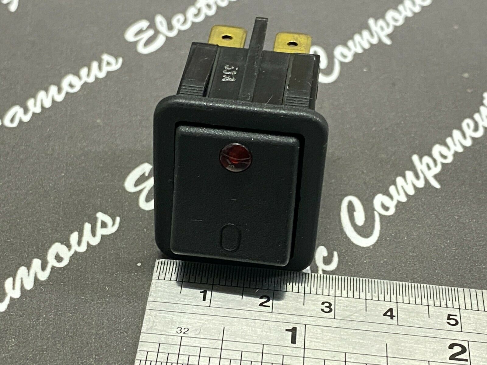 1pcs - Dreefs T125 16A 250V 3/4HP On/Off Rocker Switch