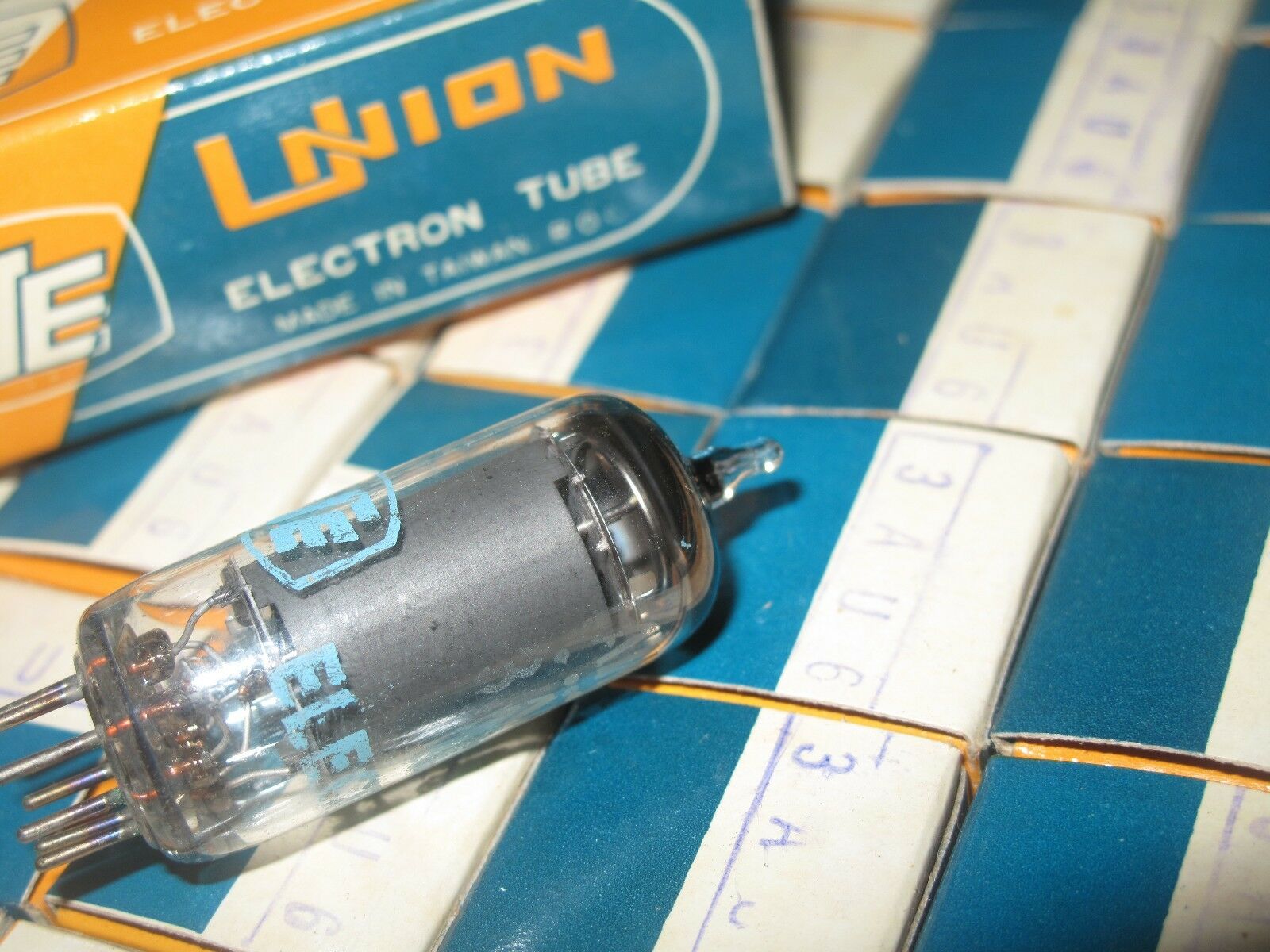 10pcs - 3AU6 UNION/UE Radio Vacuum tube NOS NIB