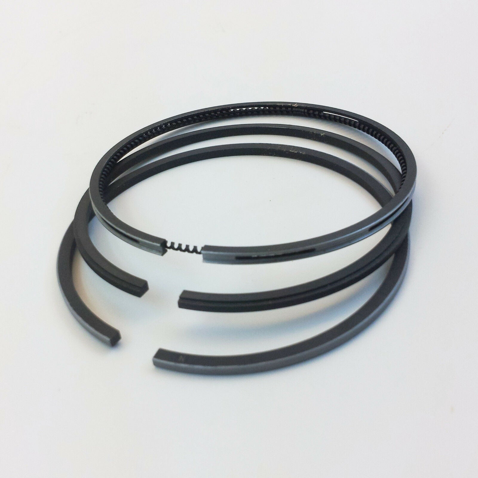 Piston Ring Set for ROBIN EY20 - MAKITA EW200TR, EW300R (67mm) [#2822350107]