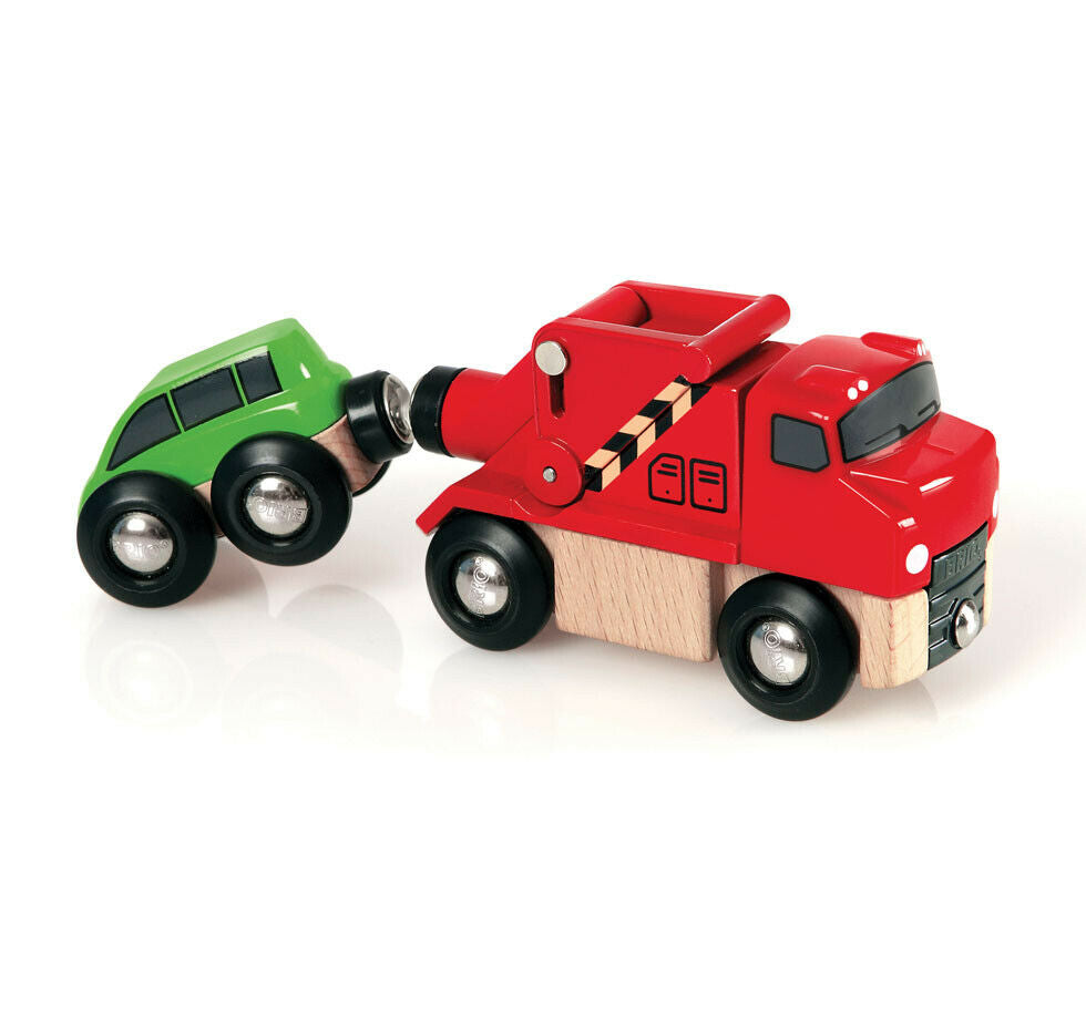 33528 BRIO Tow Truck Wooden Train Railway Rolling Stock inc 2pcs Age 3 Years+