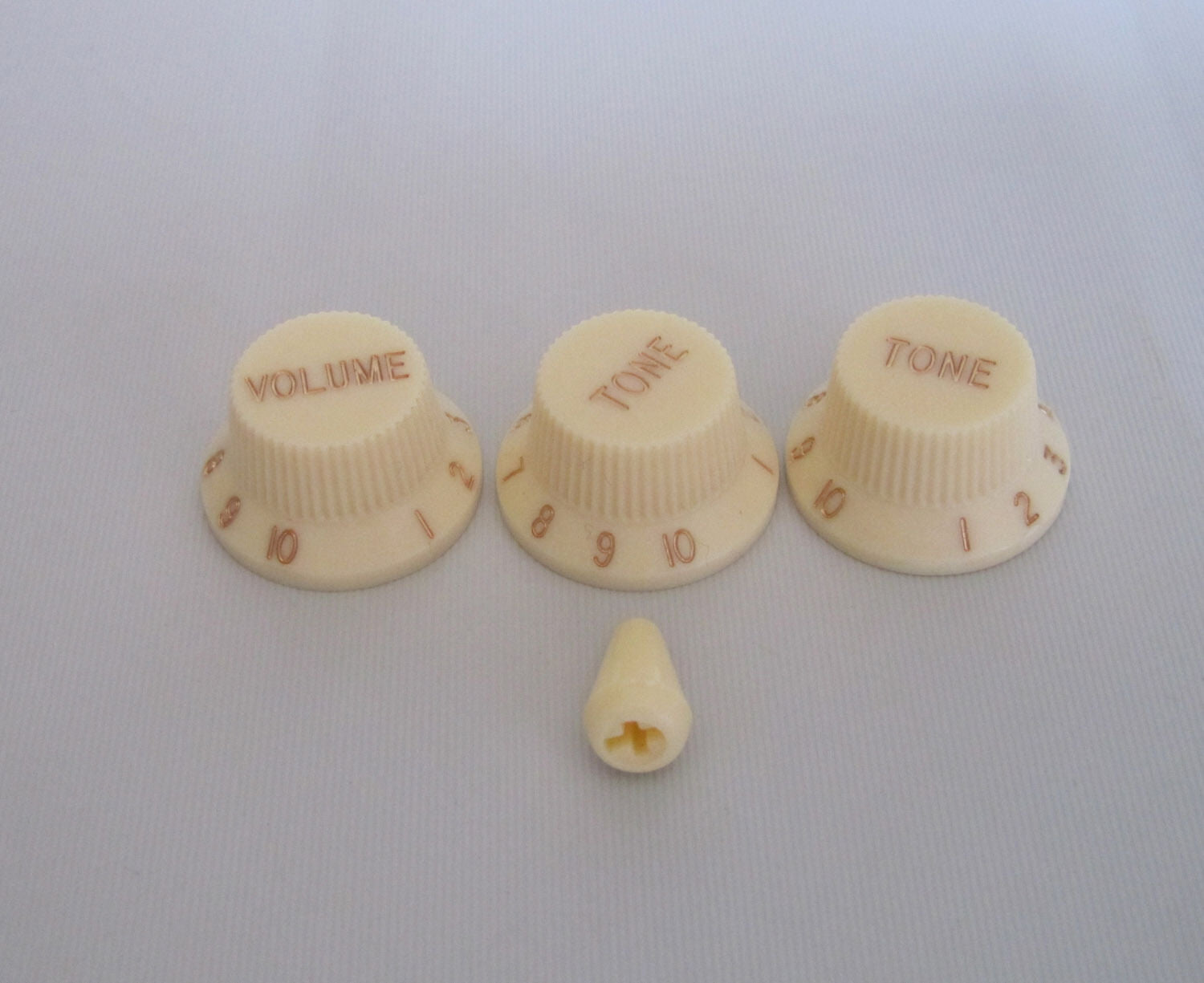 Aged White ST Volume Knob Tone Knobs Guitar Switch Tip Cap fits Fender Strat