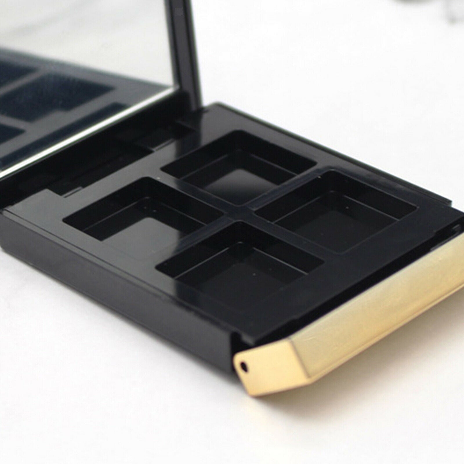 2PCS 4Grid Highlighters Eye Shadow Pallet Case Sub-box Travel Lipstick