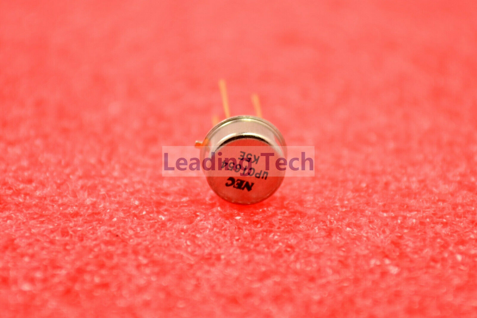 1pc IC New UPC1654 Package:CAN-4
