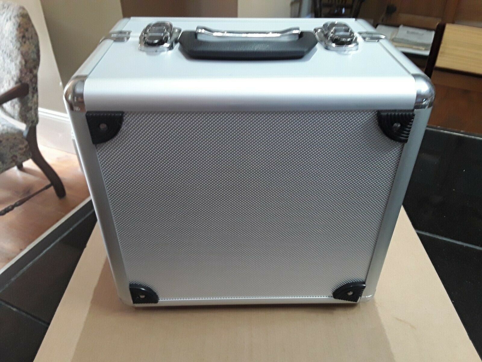 Makita Aluminum Soft Lined Storage / Drill Box. Metal Utility Case. Empty