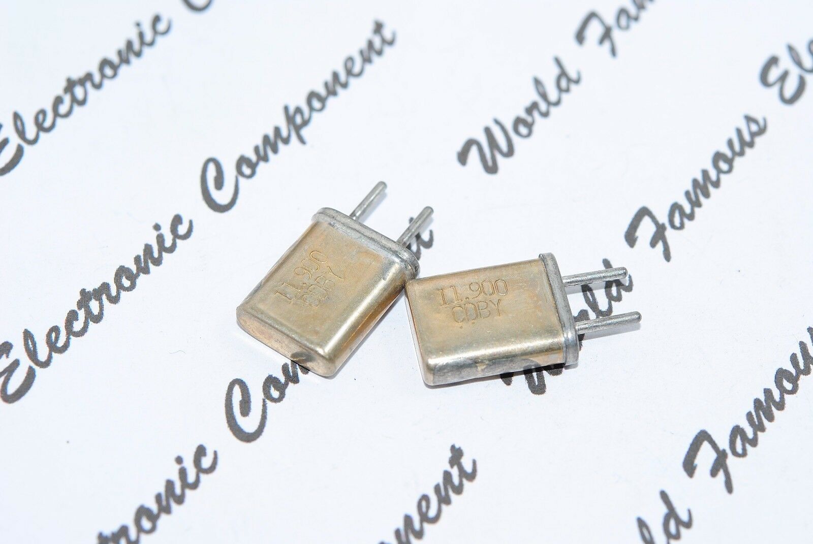 1pcs - 11.900 MHZ Quartz Crystal Resonator / XTAL