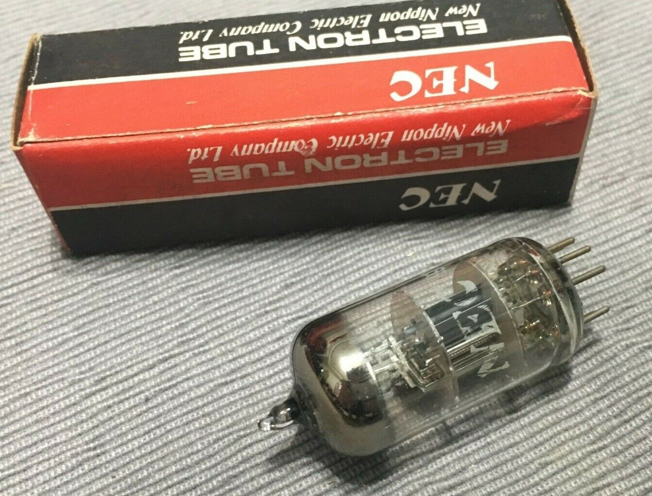 1PCS - NEC 9CG8 Vacuum tube NIB