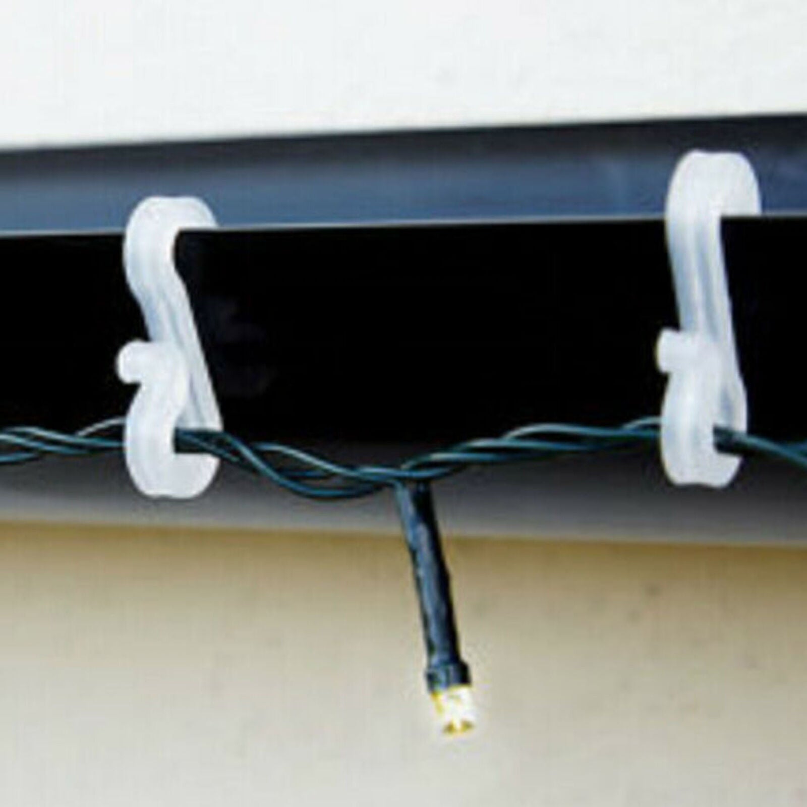 100 PCS Christmas Light Clips Gutter Hang Hooks For Outside String Lights White