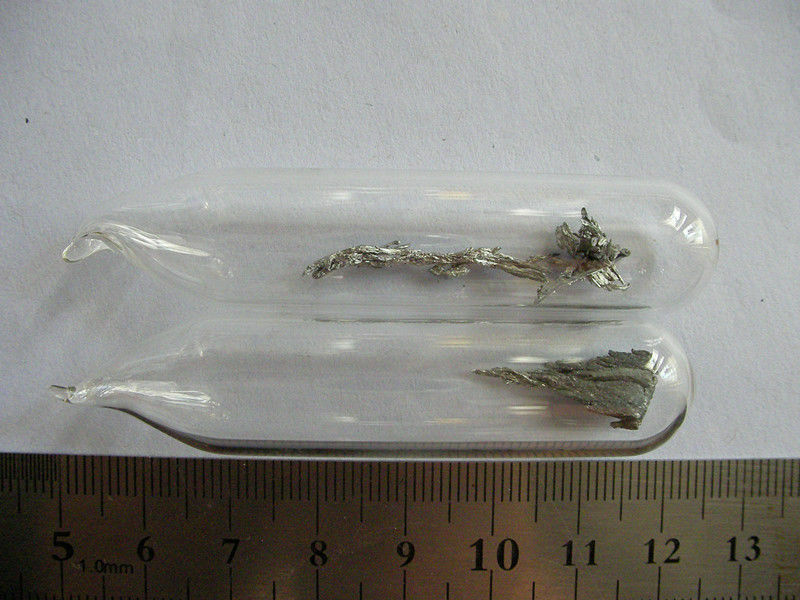 Thulium metal Tm Metal pack with glass bottle 4N Tm≥99.99% 1g for Collection
