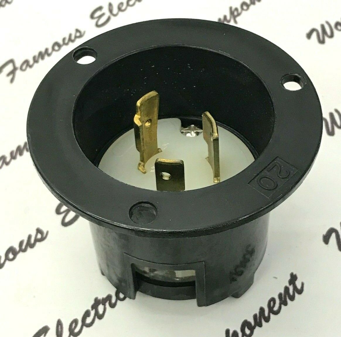 1pcs - COOPER CWL520FO NEMA L5-20 H/L FLGD OUTLET 2P 3W 20A 125V-BLK & WHT