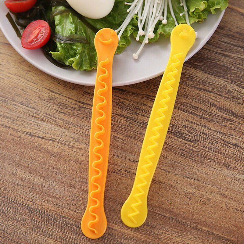 2 Pcs Fancy Cut Eggs Cooked Eggs Cutter Household Boiled Eggs Creative To.l8
