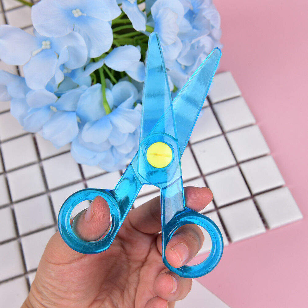 Quality Safety scissors Paper cutting Plastic scissors Children's handmad.l8