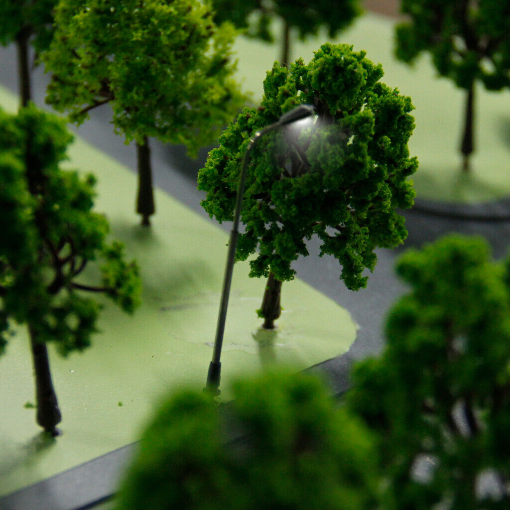 10Pcs Mini Street Light LED Railroad Park Street Scene Scenery Decor 1/200