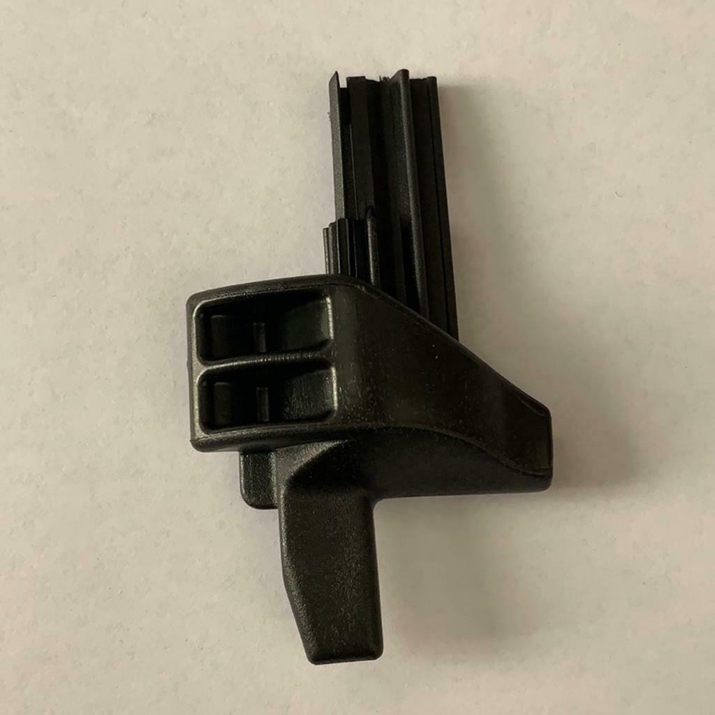 1 Pair Car Parcelshelf Clips Plastic Car Part Fit for MERCEDES-  W169