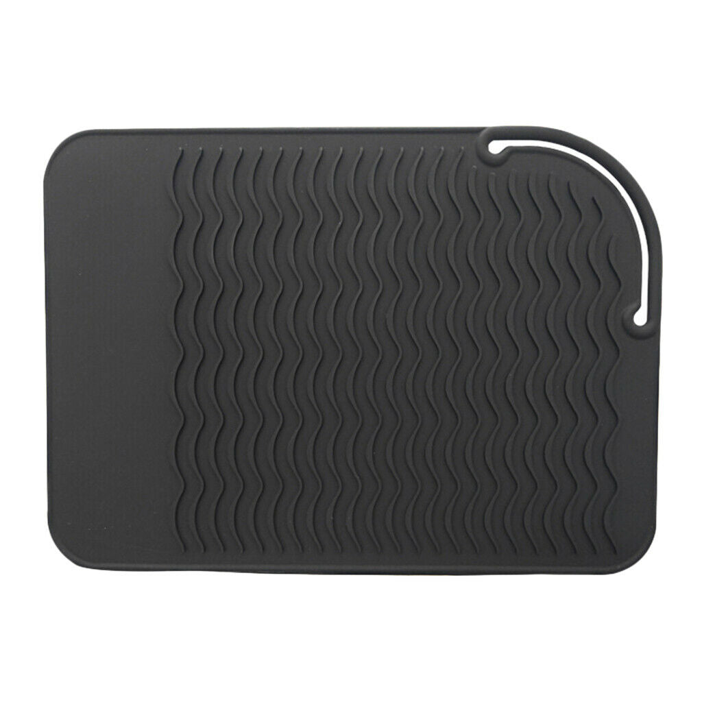 2 Pieces Salon Hair Straightener Anti Heat Protection Silicone Mat Black